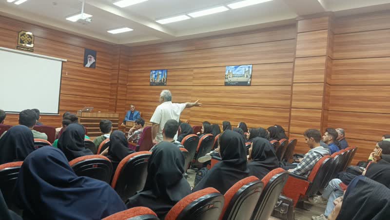 کارگاه تخصصی «تأثیر کتاب بر هویت ملی و تاب‌آوری فرهنگی» 