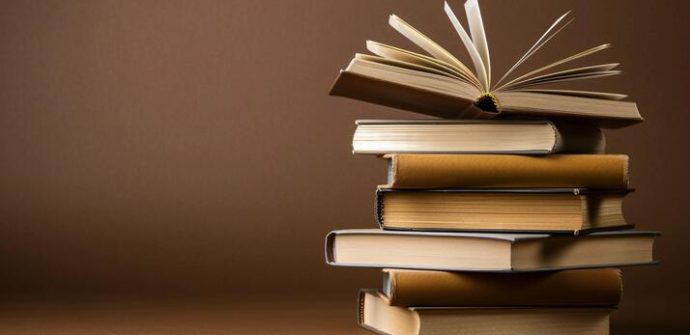کتاب ابزار آموزش سلامت و تاب‌آوری است.