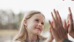 تشویق و تاب‌آوری